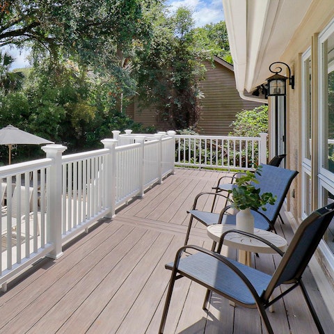 Serve your favourite sunset drinks on the deck