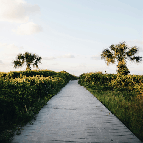 Follow cycle trails or walk to the beach in Palmetto Dunes