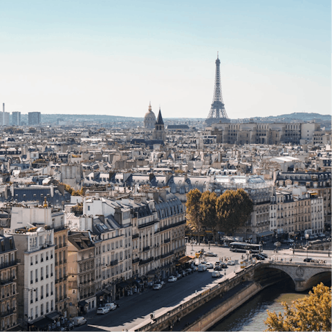 Stay in the vibrant Saint-Ambroise district of Paris with its many bars and restaurants