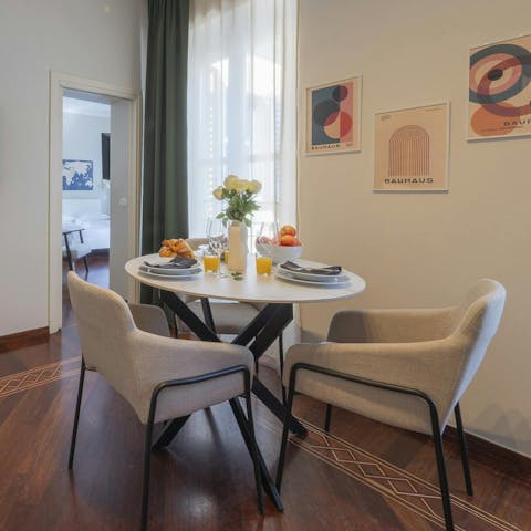 Start the day with breakfast at the dining table