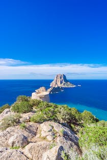 Watch the sunset at Torre des Savinar