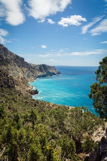 Explore Sa Pedrera de Cala D'Hort