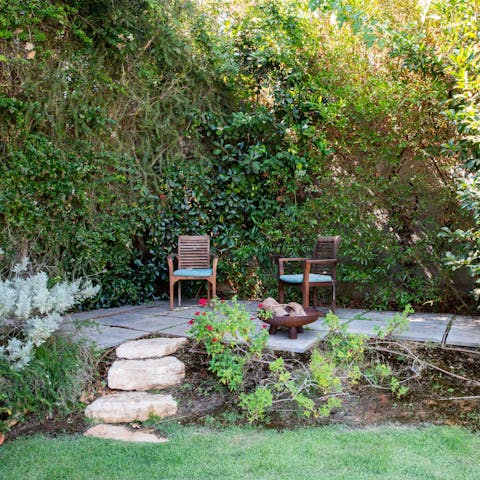 Enjoy your first coffee of the day surrounded by the vibrant vegetation