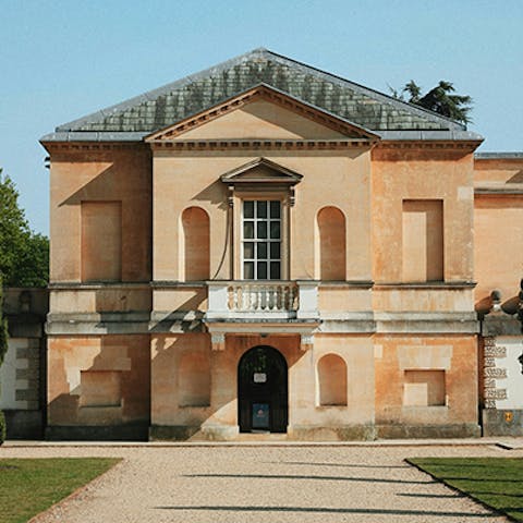 Soak up the beautiful scenery at Chiswick House and Gardens