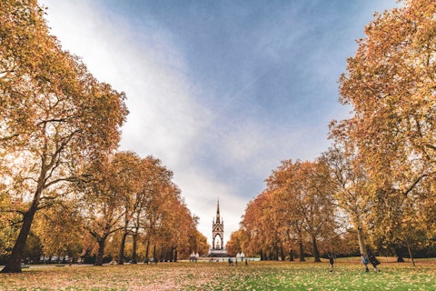 Stroll to Hyde Park, 350 acres of royal parkland, just minutes from your door