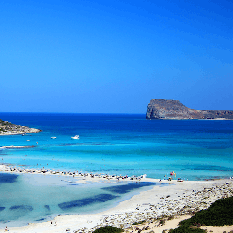 Stroll onto Mades Beach, right on your doorstep