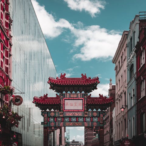 Find yourself in the thick of it – your studio apartment is right by the iconic Chinatown Gate