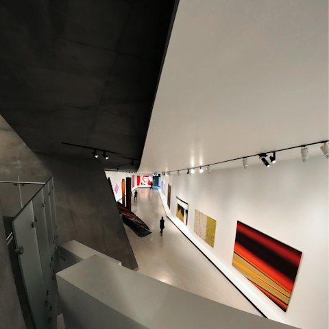 Hop on the bus to see the modern artwork at Gagosian Gallery