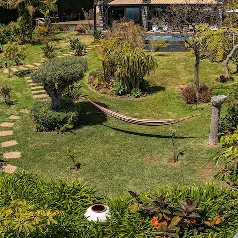 Make beautiful memories in the garden filled with abundant natural beauty