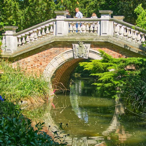 Have a stroll around Parc Monceau – it's reachable on foot