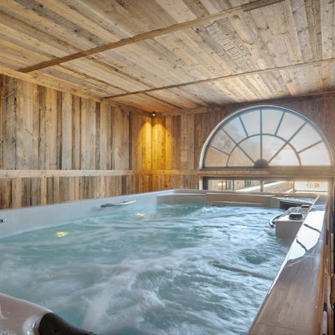 Unwind in the jacuzzi, sauna, and steam room