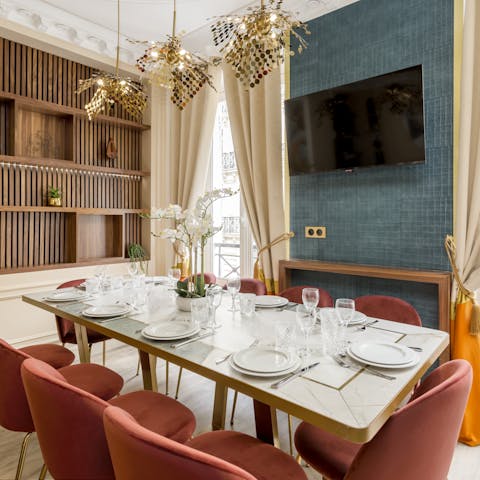 Start your day over crêpes at the dining table with loved ones