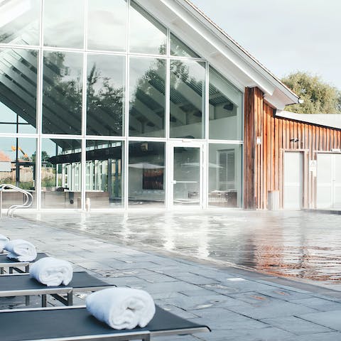 Make a beeline for the communal pools for a relaxing start to the day