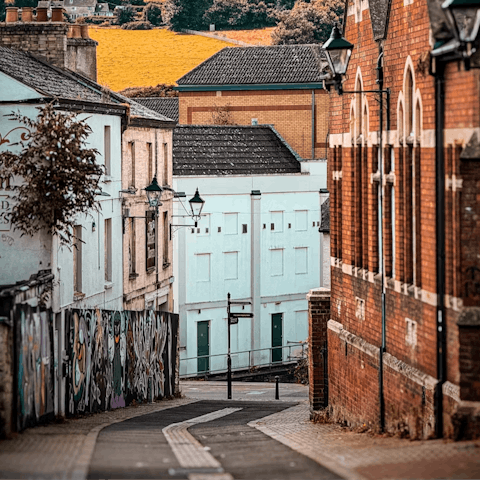 Stroll into Stroud for market mornings and boutique shops