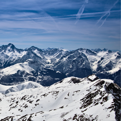Take the ski bus from 250 metres away