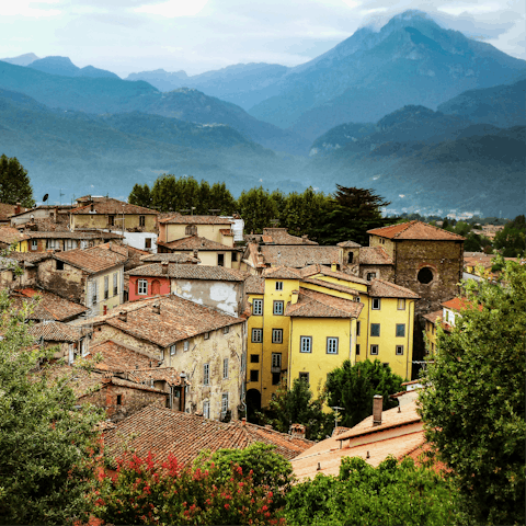 Explore the Garfagnana Valley, from Barga to Lucca