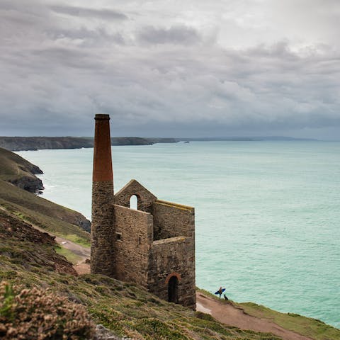 Explore the nearby Cornish coastlines