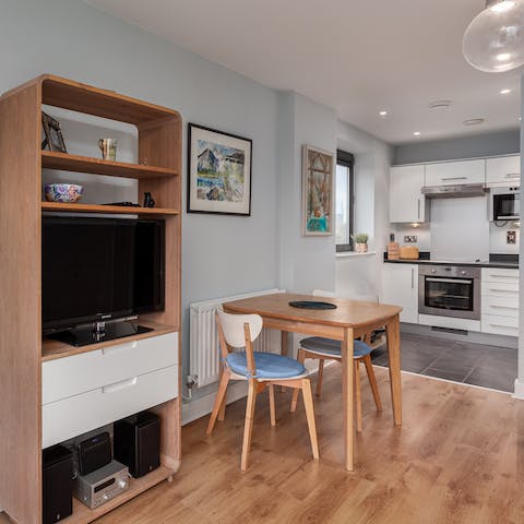 Enjoy a full English breakfast at your dining table