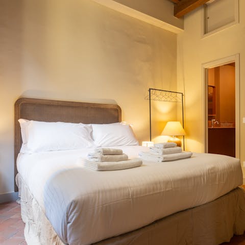 Enjoy a well-deserved lay in after a busy day wandering Tuscany's capital