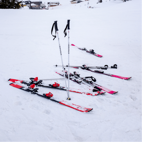 Hit the ski slopes of Argentière, the lift is just a ten-minute walk away