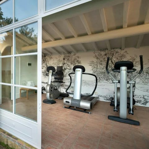 Feel energised after an uplifting workout in the home gym