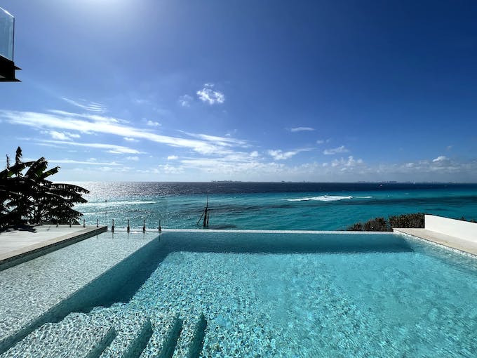 Tropicana Retreat