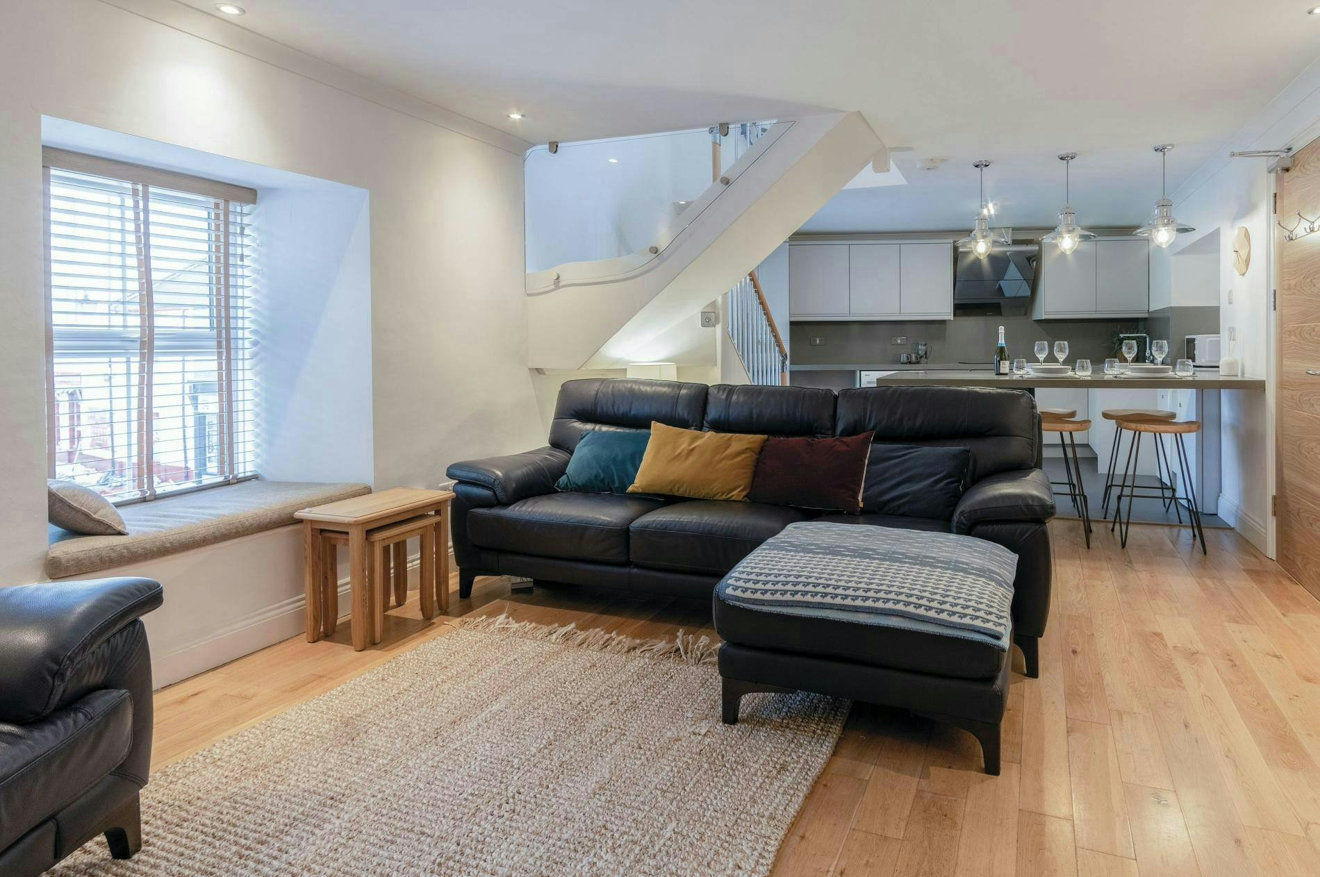 Stylish Central Retreat