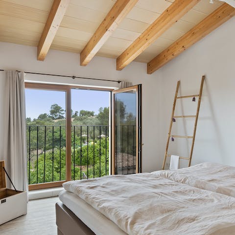 Wake up to beautiful countryside views