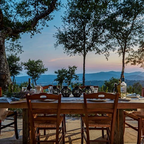 Gather out on the terrace for a Tuscan antipasto of crostini toscani