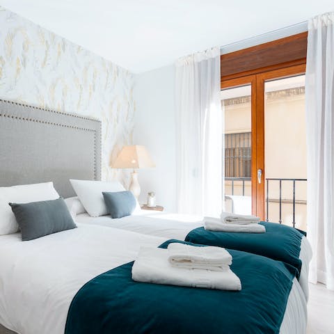 Wake up feeling refreshed in this bright and stylish home