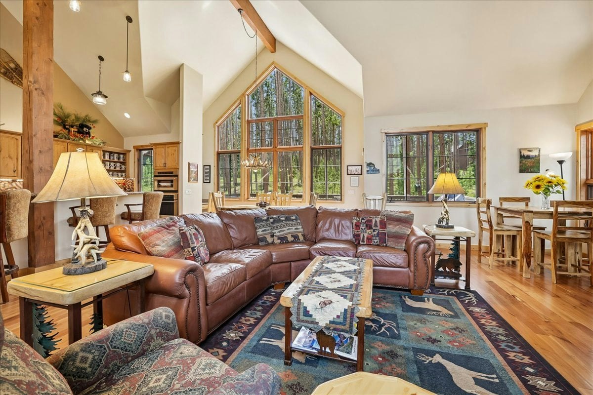 Vaulted Ceilings & Pines