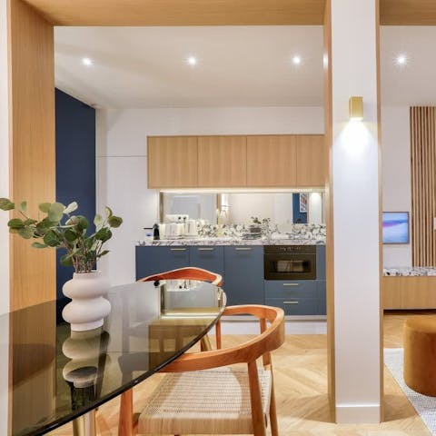 Cook some Parisian cuisine in the open-plan kitchen