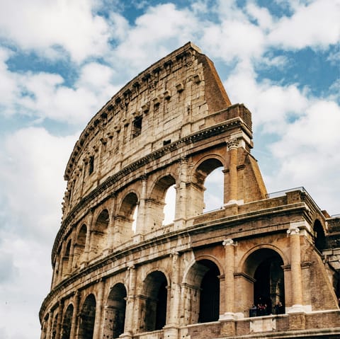 Stay in the heart of Rome, only 200m from the Colosseum