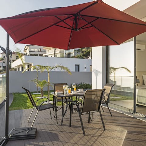 Sit down to breakfast on the patio