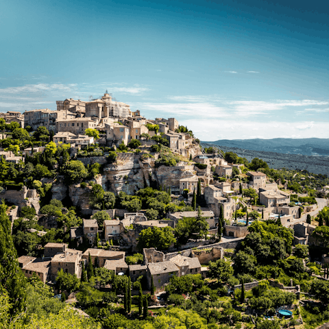 Get lost exploring Gordes, thirty minutes by car