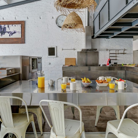 Eat together in the industrial-style kitchen