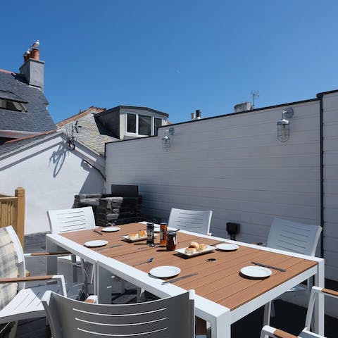 Fire up the stone barbecue for an alfresco feast of local seafood