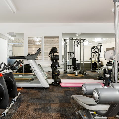Feel energised after an uplifting workout in the home gym