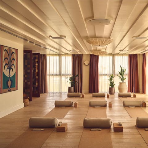 Stretch out in the yoga studio and enjoy complimentary weekly classes