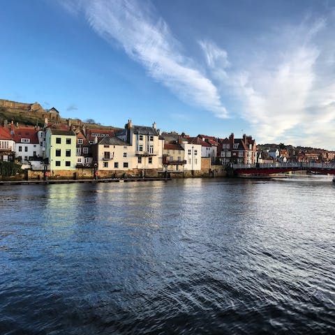 Stay just a stone's throw away from the River Esk, lined with lovely eateries and attractions