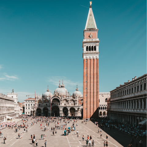 Reach St. Mark’s Square in minutes on foot