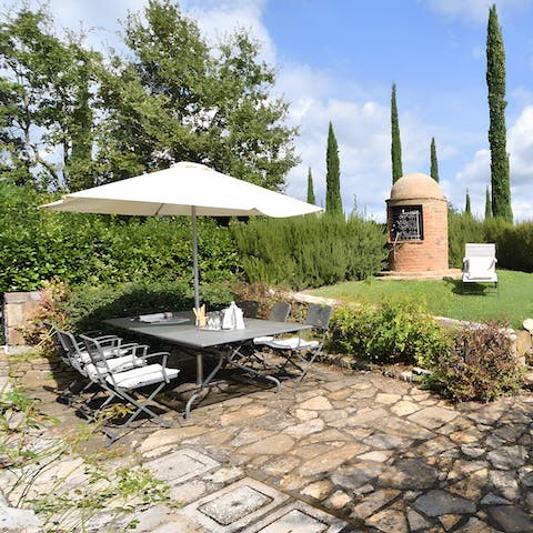 Grill up Italian meats and veggies on the barbecue for alfresco feasts