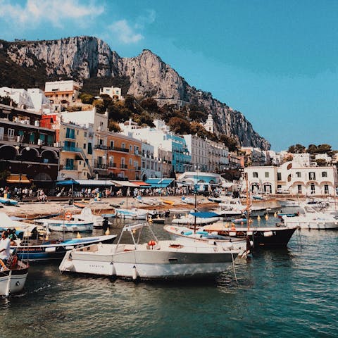 Drive four minutes to Marina Piccola and hop aboard a boat for a coastal tour