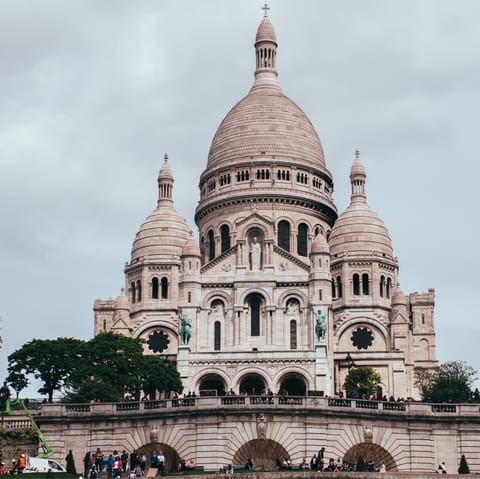 Admire beautiful Sacré-Coeur – it's just a seven-minute walk away