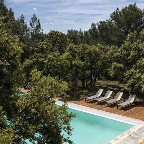 The home is ideally placed to explore the countryside and cultural hubs of Provence