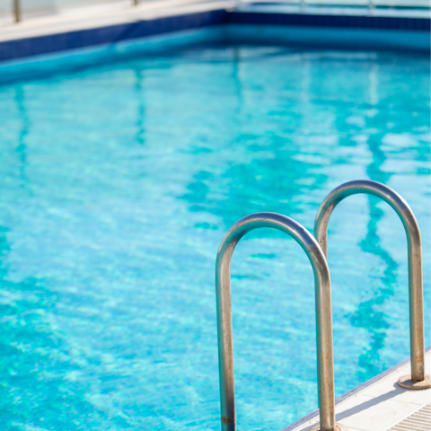 Look forward to cooling off from the Mexican sunshine in the communal pool