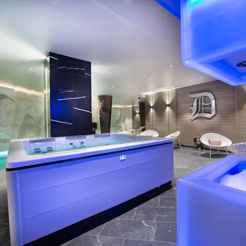 Ease any aches after a day on the slopes in the private spa