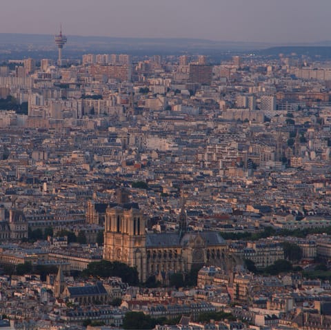 Explore nearby Montparnasse – it's only 2km away