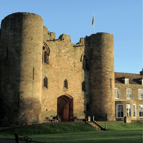 Explore nearby Tonbridge – just a short drive away
