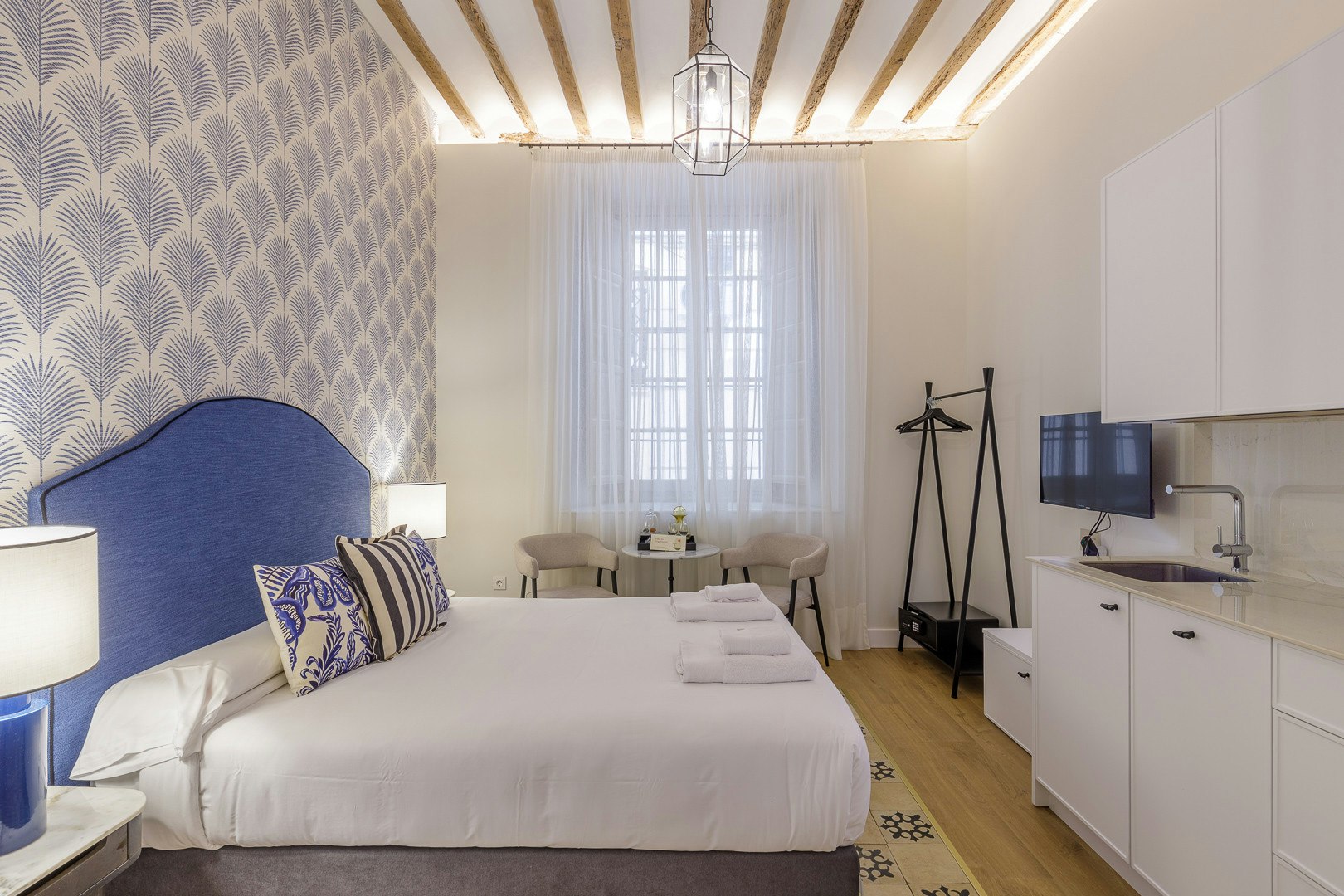 Palacio Blue